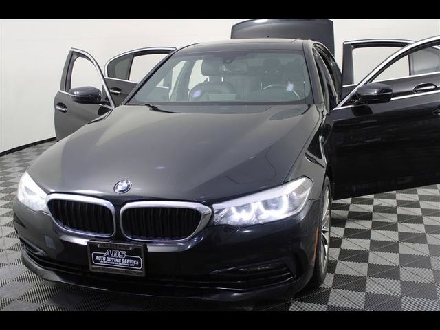2018 BMW 5 Series 530i