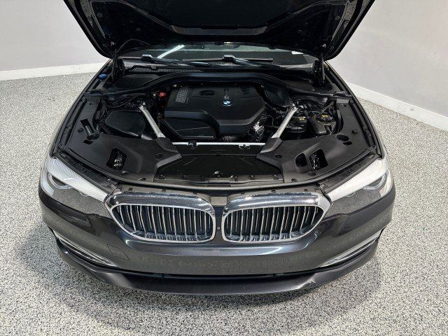 2018 BMW 5 Series 530i