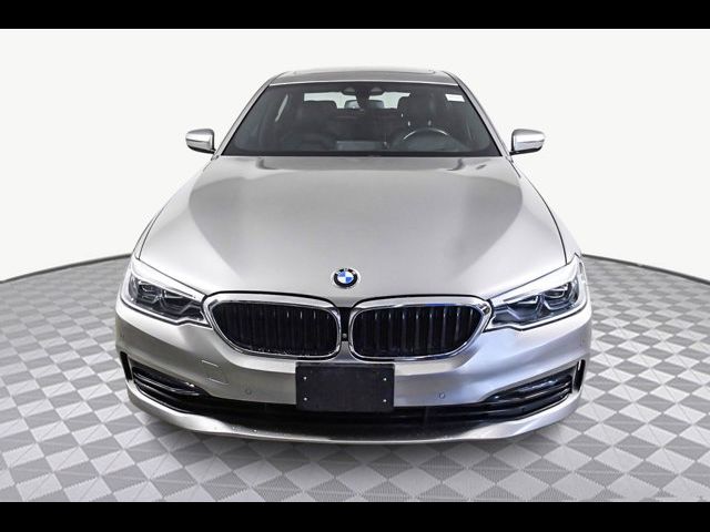 2018 BMW 5 Series 530i