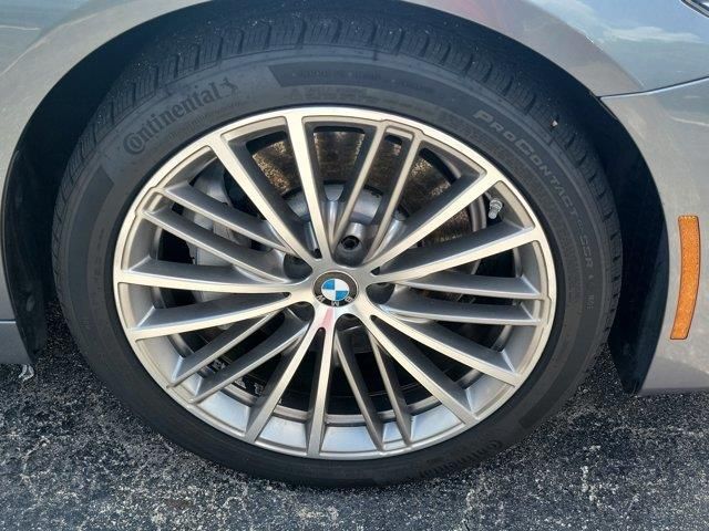 2018 BMW 5 Series 530i