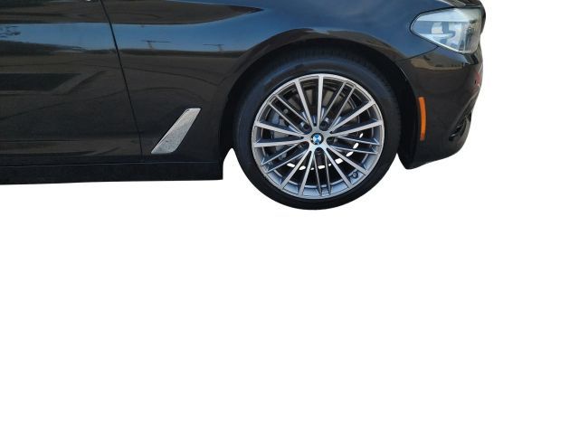 2018 BMW 5 Series 530i