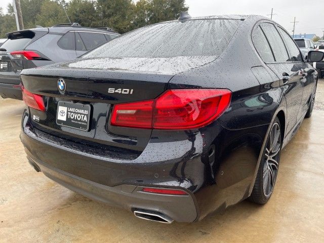 2018 BMW 5 Series 540i