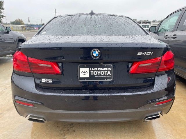 2018 BMW 5 Series 540i