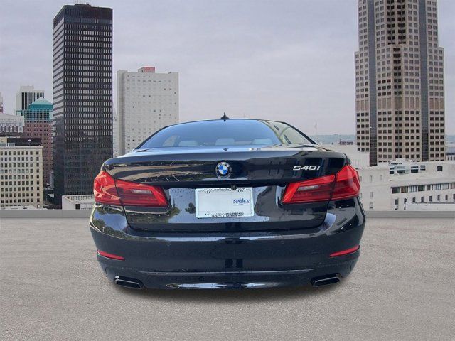 2018 BMW 5 Series 540i