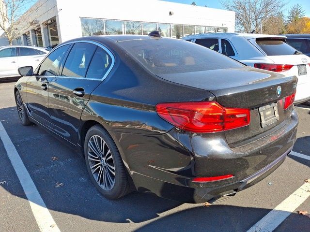 2018 BMW 5 Series 540i