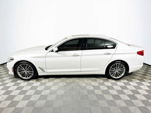 2018 BMW 5 Series 540i