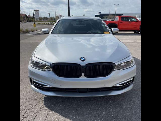 2018 BMW 5 Series 540i