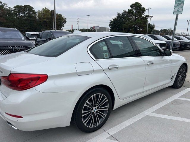 2018 BMW 5 Series 540i