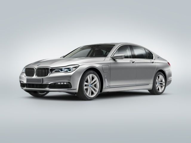 2018 BMW 7 Series 740e xDrive iPerformance