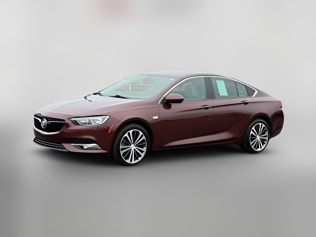 2018 Buick Regal Sportback Essence