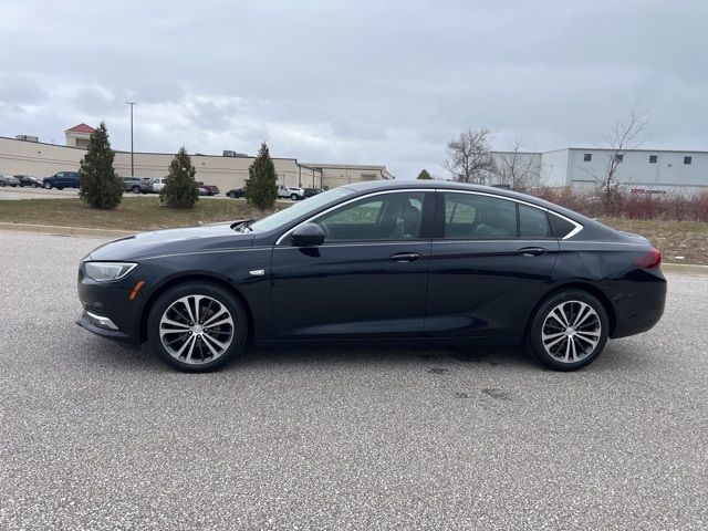 2018 Buick Regal Sportback Essence