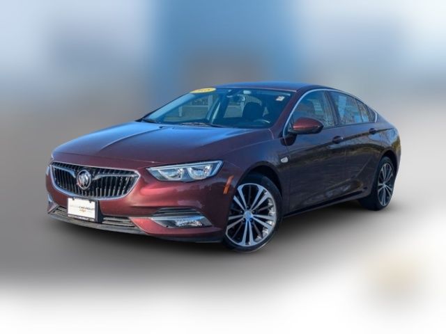 2018 Buick Regal Sportback Essence