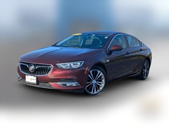 2018 Buick Regal Sportback Essence