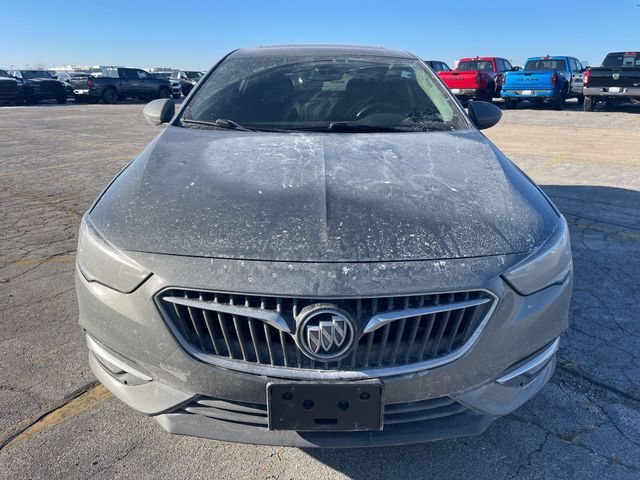 2018 Buick Regal Sportback Essence