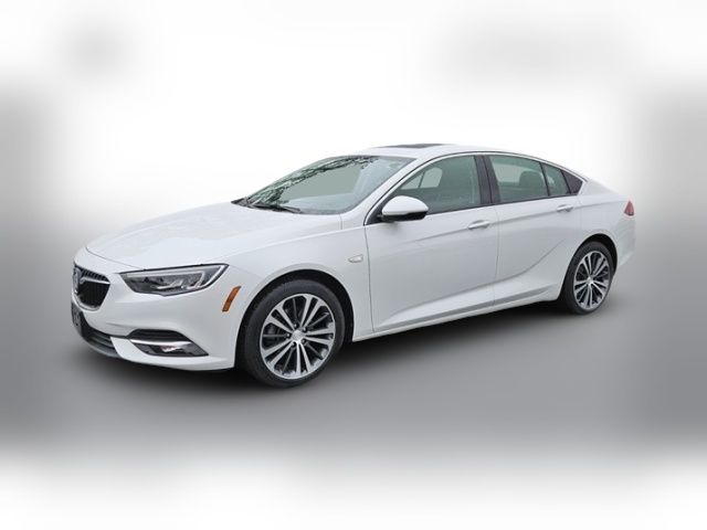 2018 Buick Regal Sportback Essence