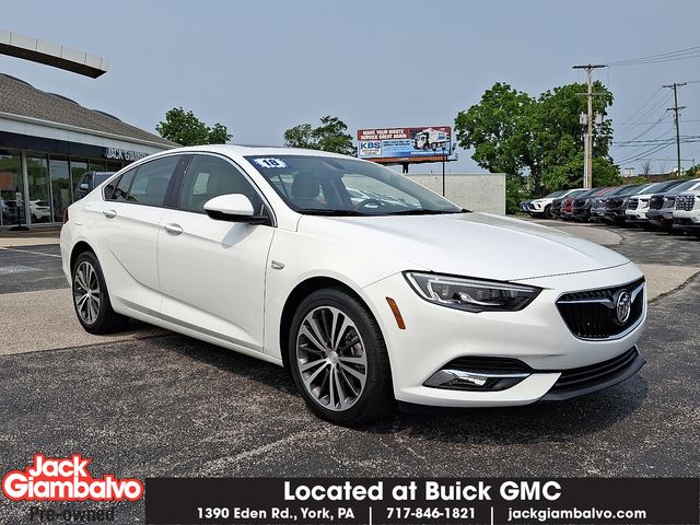 2018 Buick Regal Sportback Essence