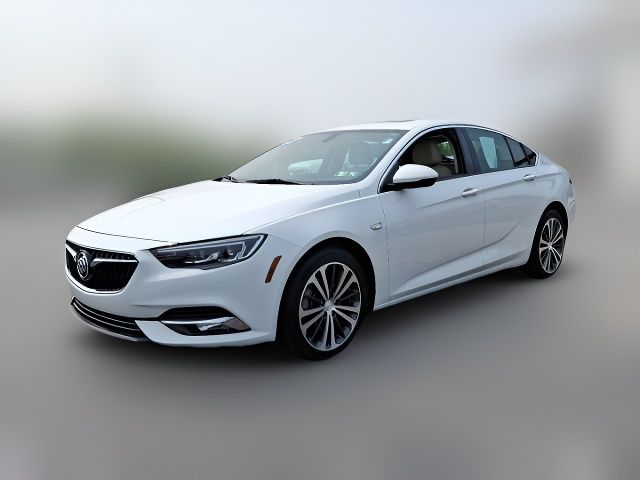 2018 Buick Regal Sportback Essence