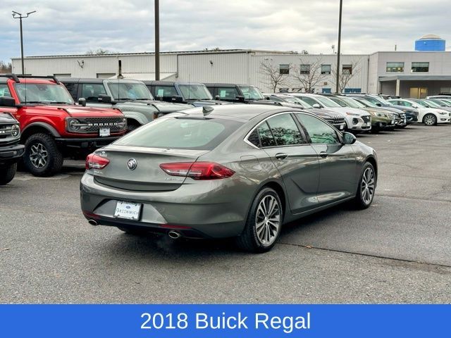 2018 Buick Regal Sportback Essence