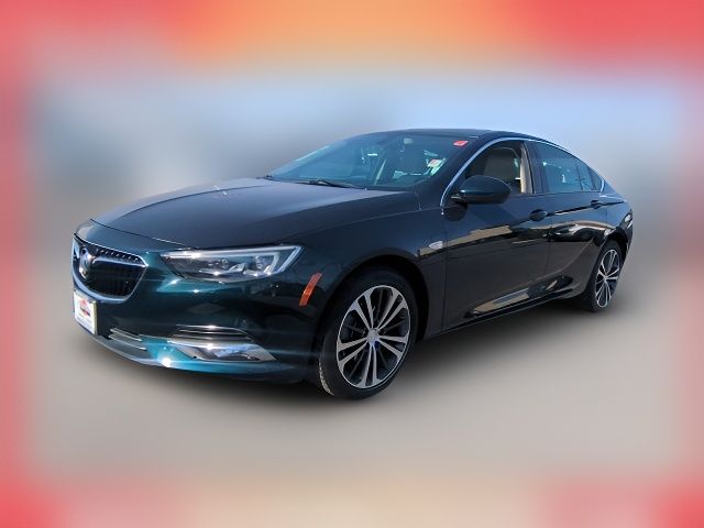 2018 Buick Regal Sportback Essence