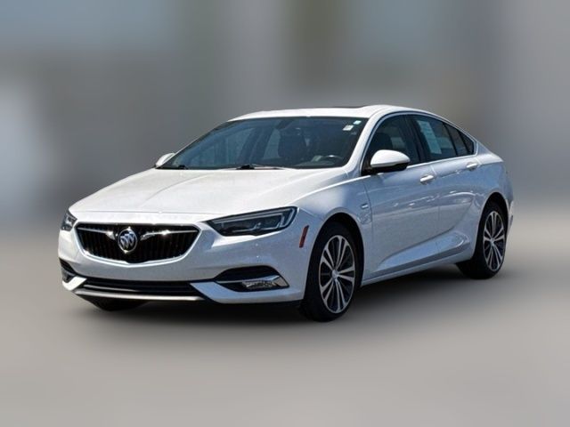 2018 Buick Regal Sportback Essence