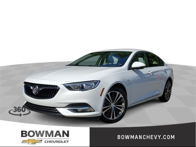 2018 Buick Regal Sportback Essence