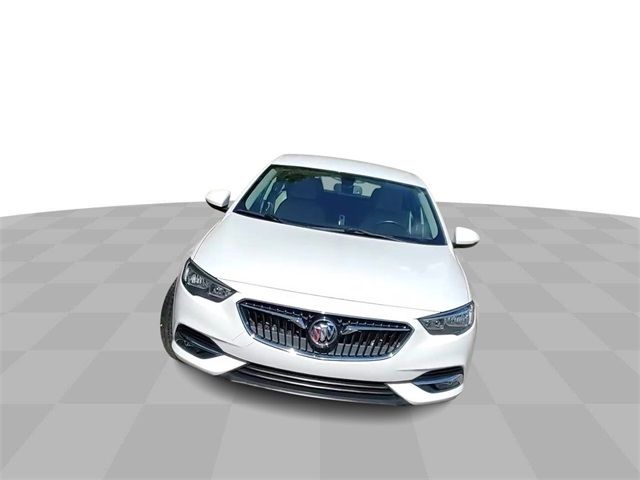 2018 Buick Regal Sportback Essence