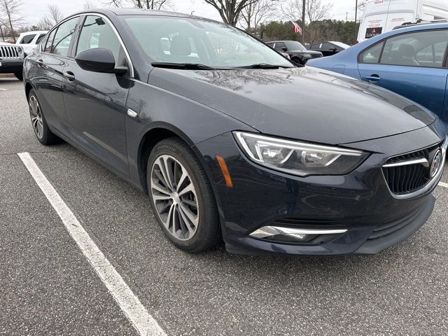 2018 Buick Regal Sportback Essence