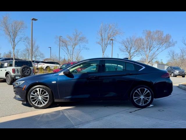 2018 Buick Regal Sportback Essence