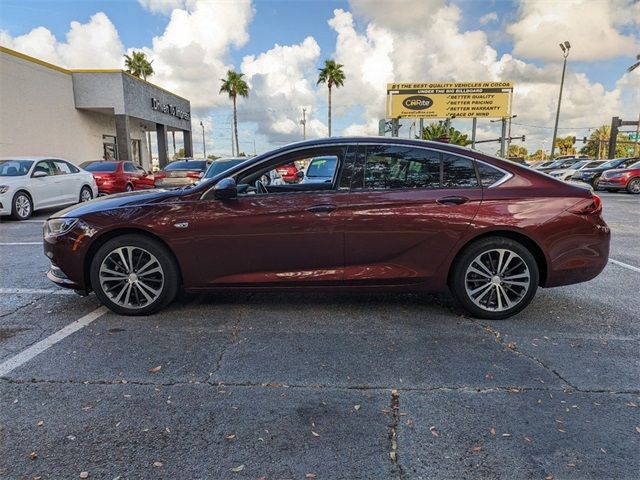 2018 Buick Regal Sportback Essence