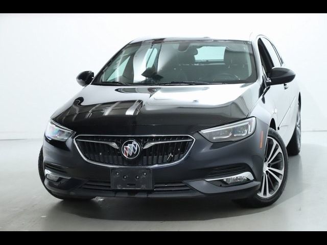 2018 Buick Regal Sportback Essence