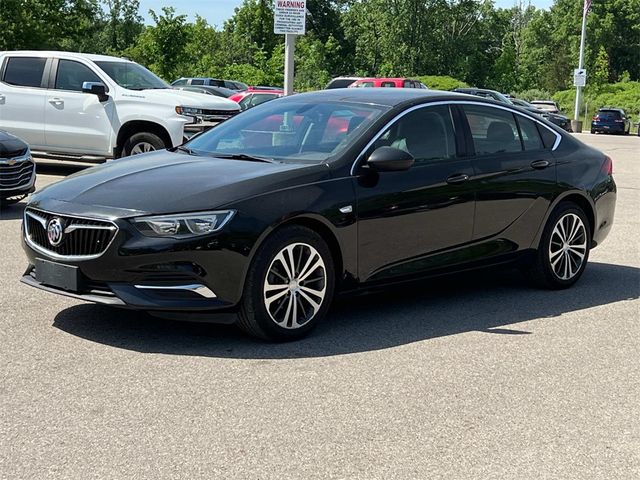 2018 Buick Regal Sportback Essence