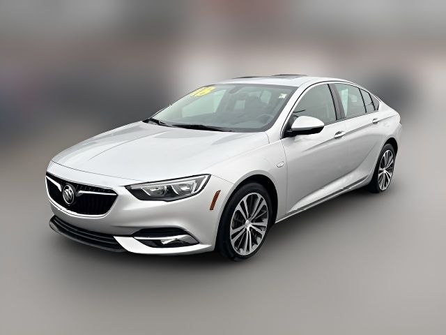 2018 Buick Regal Sportback Essence