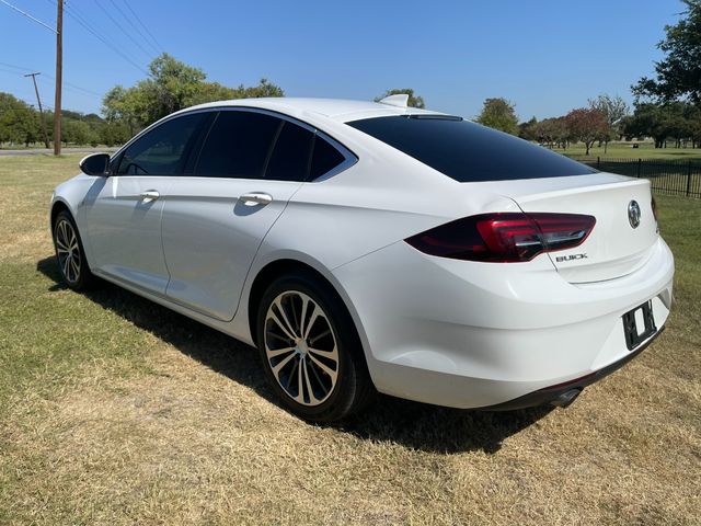 2018 Buick Regal Sportback Essence