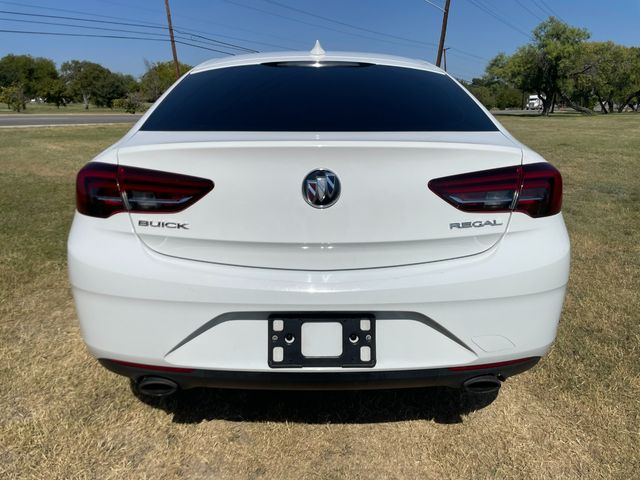 2018 Buick Regal Sportback Essence