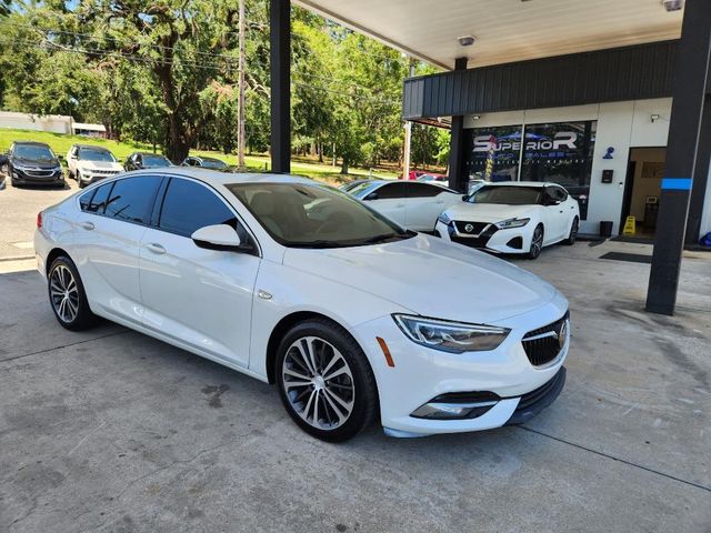 2018 Buick Regal Sportback Essence