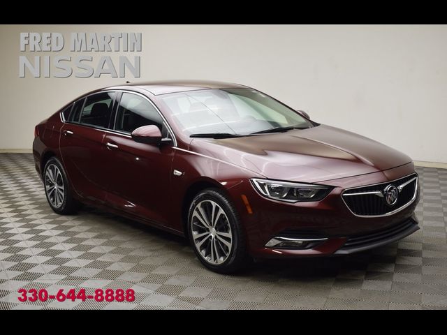 2018 Buick Regal Sportback Essence