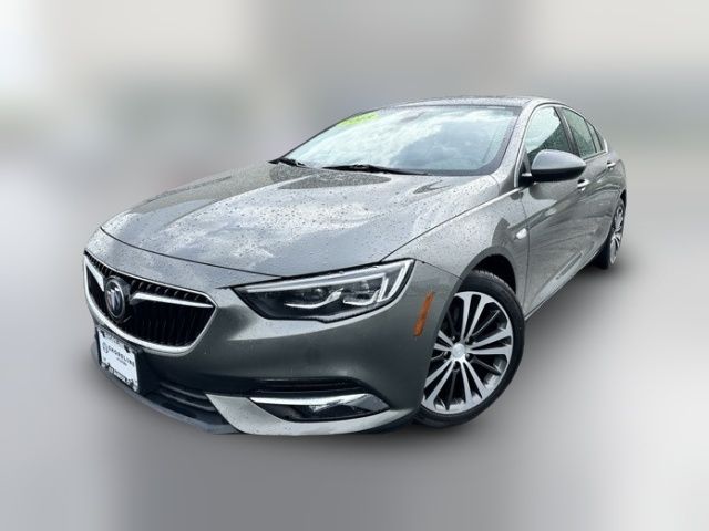 2018 Buick Regal Sportback Essence