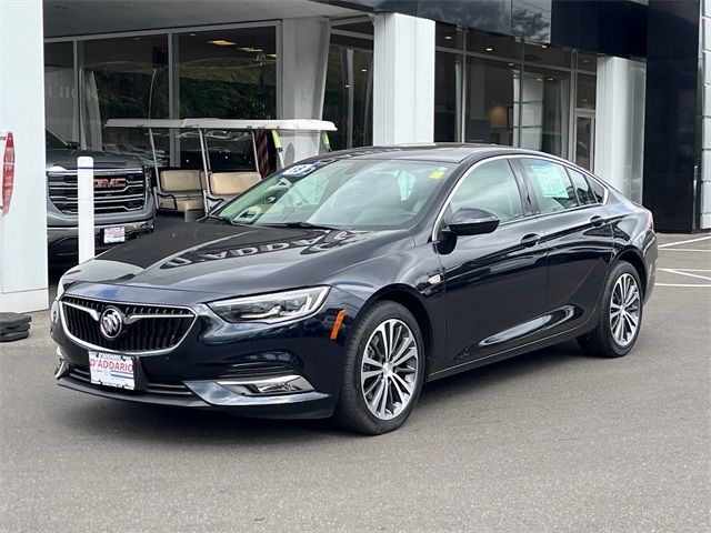 2018 Buick Regal Sportback Essence