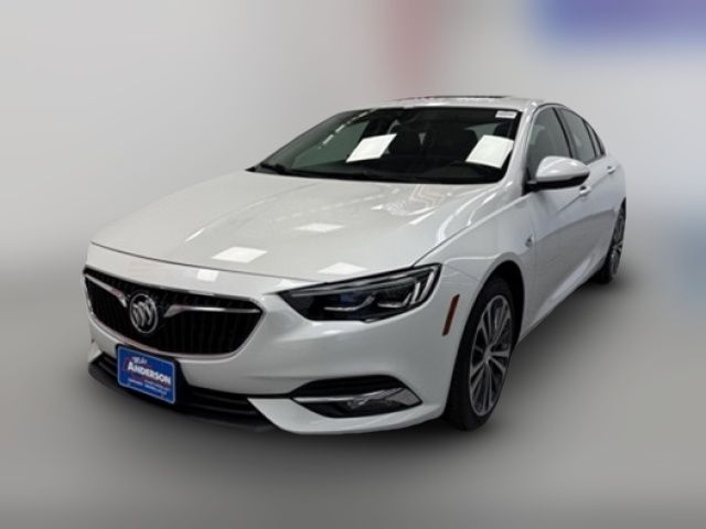 2018 Buick Regal Sportback Essence