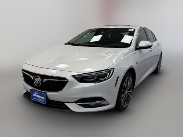 2018 Buick Regal Sportback Essence