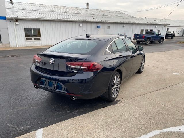 2018 Buick Regal Sportback Essence