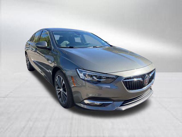 2018 Buick Regal Sportback Essence