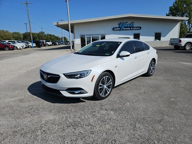 2018 Buick Regal Sportback Essence