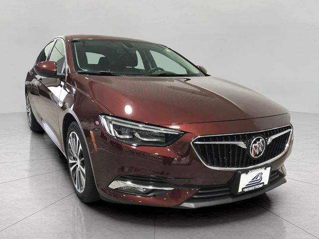 2018 Buick Regal Sportback Essence