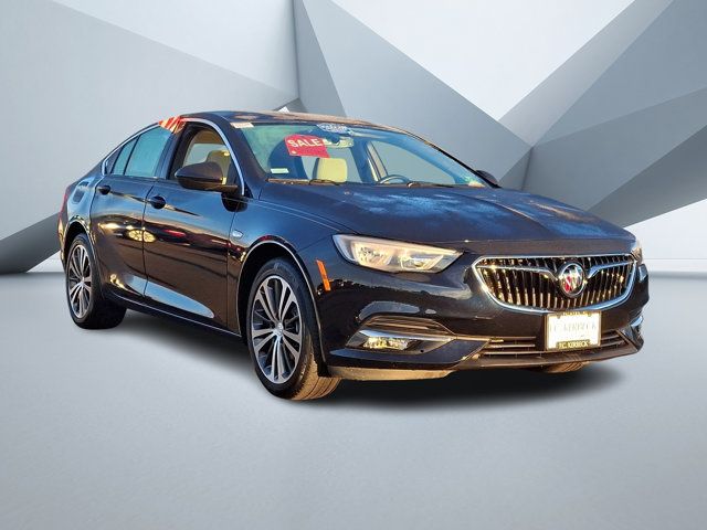 2018 Buick Regal Sportback Essence