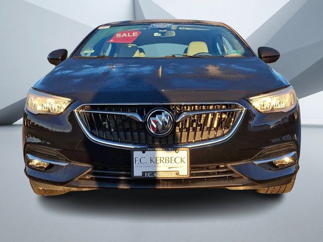 2018 Buick Regal Sportback Essence