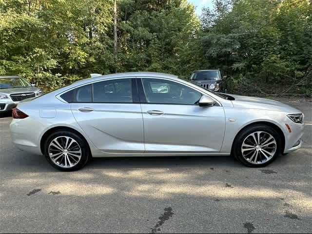 2018 Buick Regal Sportback Essence