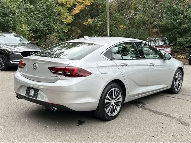 2018 Buick Regal Sportback Essence