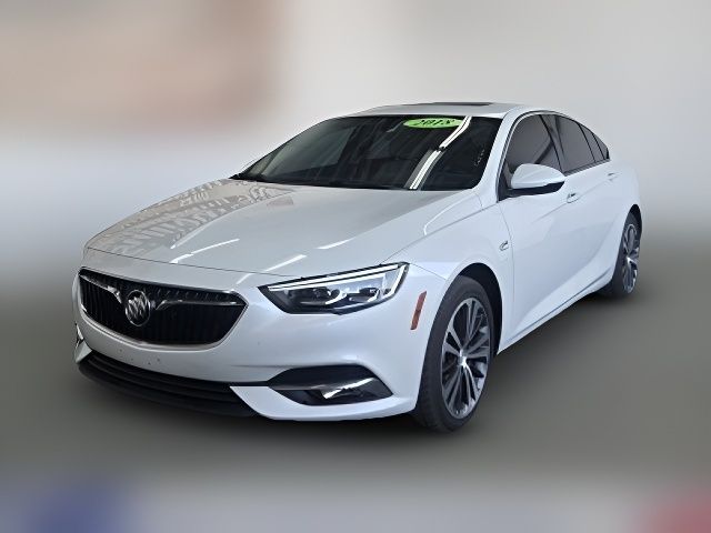 2018 Buick Regal Sportback Essence