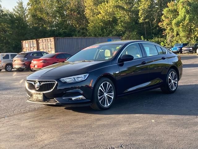 2018 Buick Regal Sportback Essence